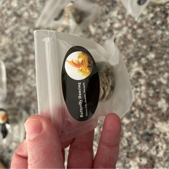 Glass Teapot with Infuser & Individually Packaged Teas - Picture 12 of 16